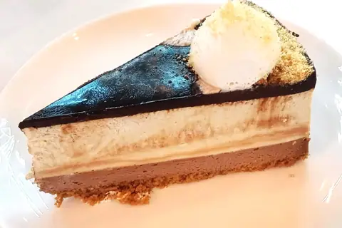 Kova Patisserie photo 3